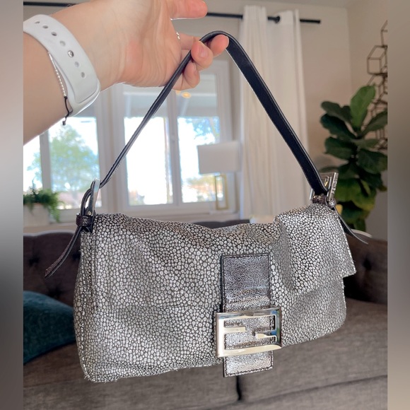 Fendi Handbags - FENDI RARE Vintage Silver Spreckles Metallic Baguette